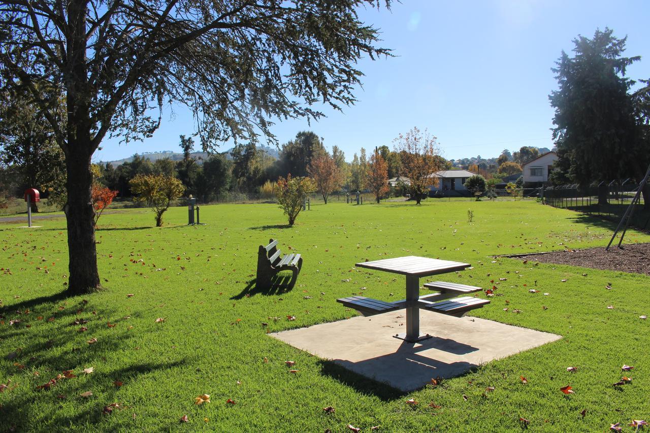 Gundagai Tourist Suites Екстериор снимка